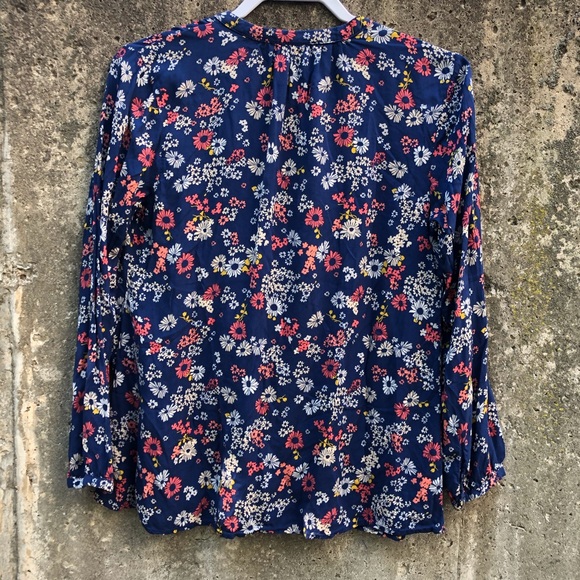 Old Navy Blue Floral Top - Picture 8 of 8